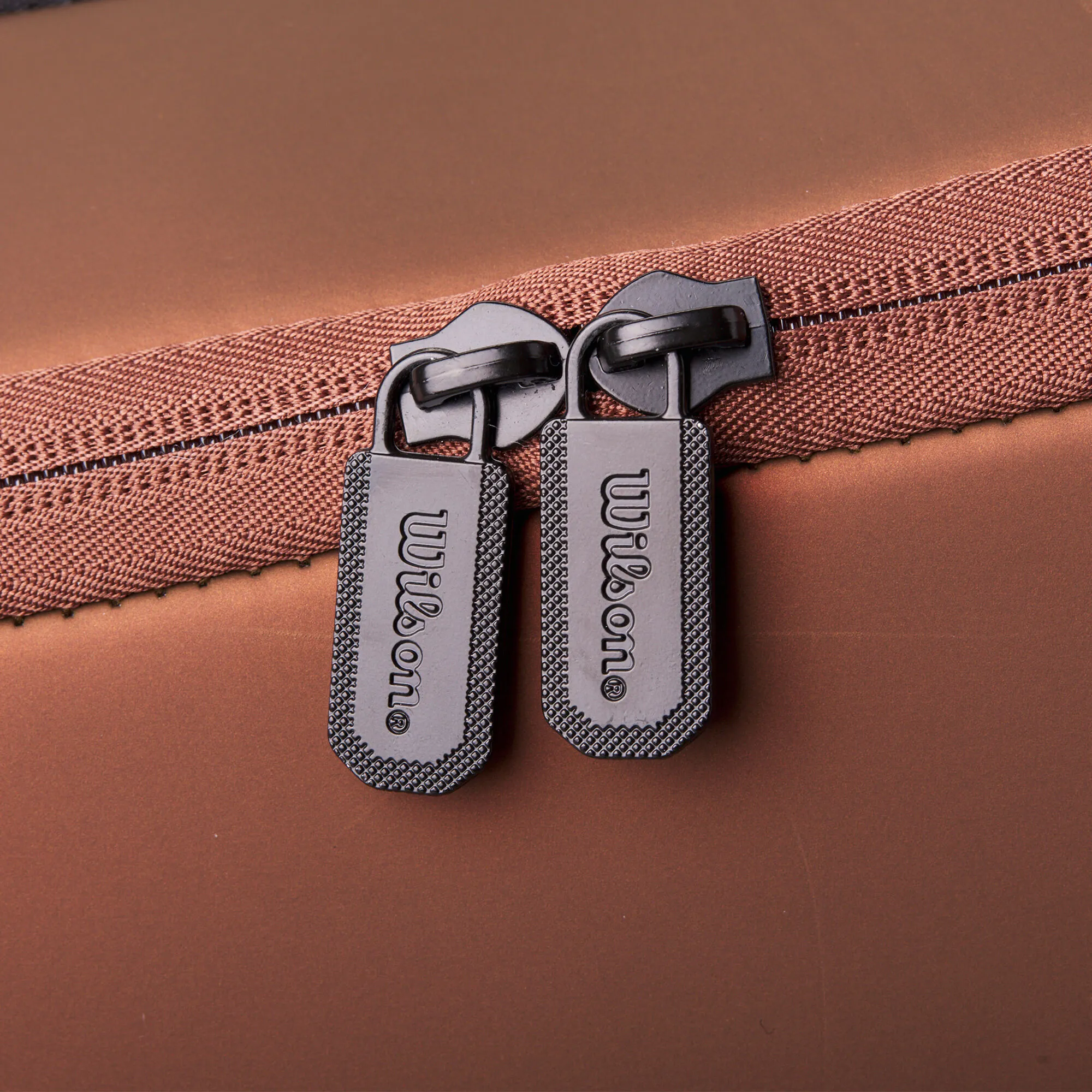 Wilson Super Tour Pro Staff V14 Borsa Per Racchetta Da 15 - Bronzo 9 Wilson Super Tour Pro Staff V14 Borsa Per Racchetta Da 15 - Bronzo - immagine 7